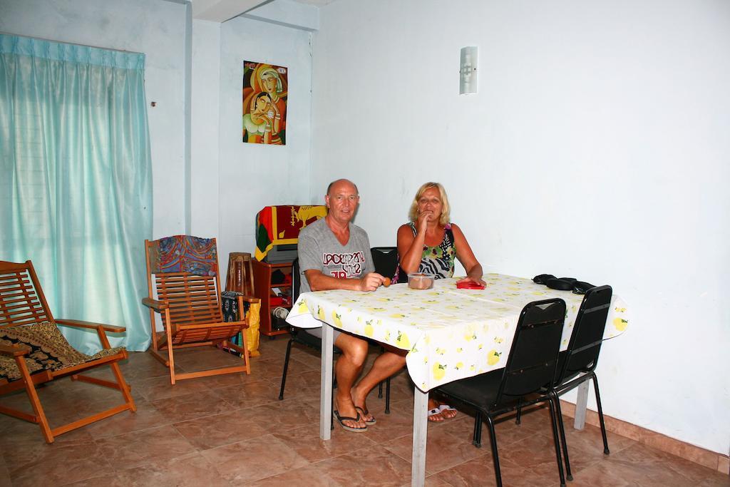 Relax Inn Hikkaduwa Szoba fotó